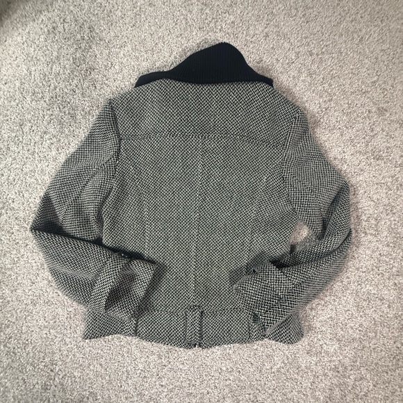 Forever 21 Tweed Houndstooth Fitted Tailored Wool-Blend Jacket – Size Medium - Picture 6 of 7